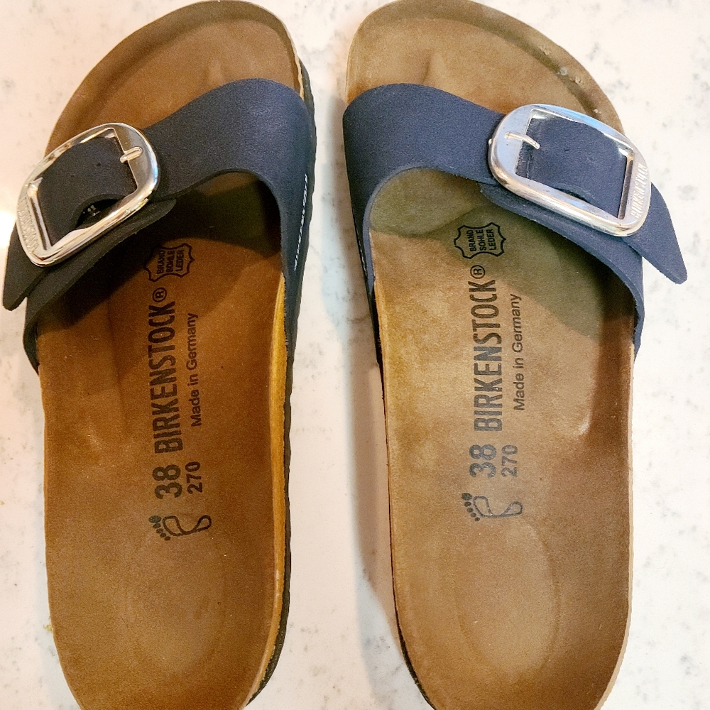 New Birkenstock big buckle sandals size 38 NWB